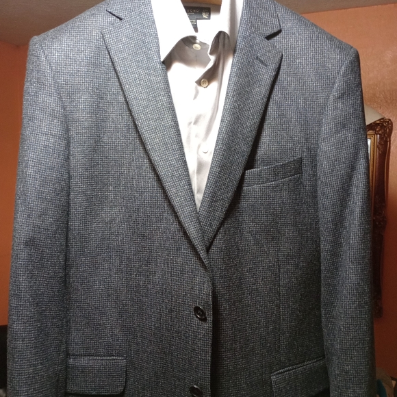 JOS A BANK Gray 2Btn/2Vent Reda Wool Sport Jacket Size 46L